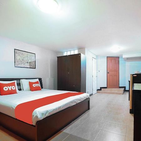 Oyo 963 Sunshine Guesthouse Pattaya Exterior foto