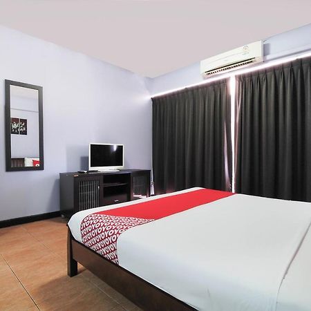 Oyo 963 Sunshine Guesthouse Pattaya Exterior foto